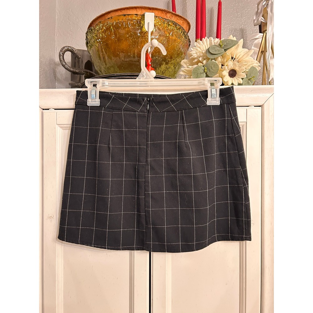Brandy Melville Black Plaid Mini Skirt OS SMALL Fall Academia Preppy - Picture 5 of 6